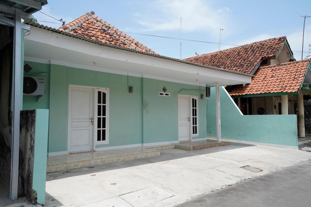 Oyo 91389 Anggrek Residence Syariah Soreang Exteriér fotografie